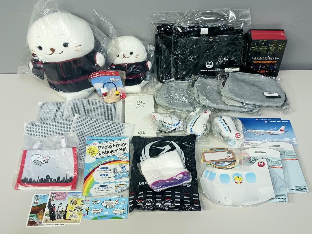 JAL 日本航空 公式グッズ 大量まとめ売り ぬいぐるみ サコッシュ ポーチ他