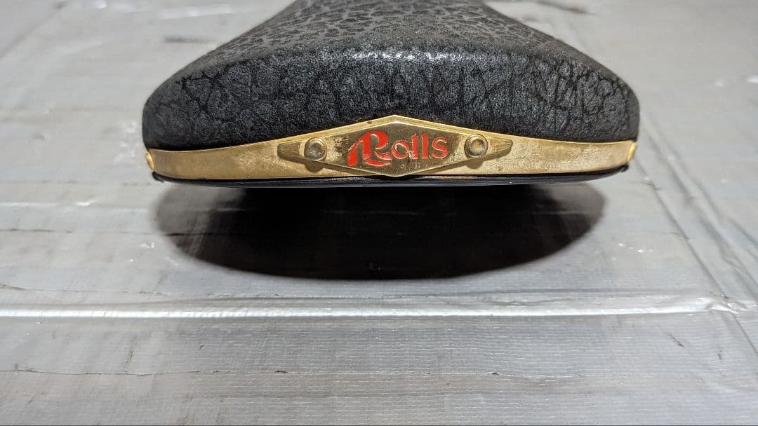 ROLLS SELL SAN MARCO セラサンマルコ　ロードバイク　サドル