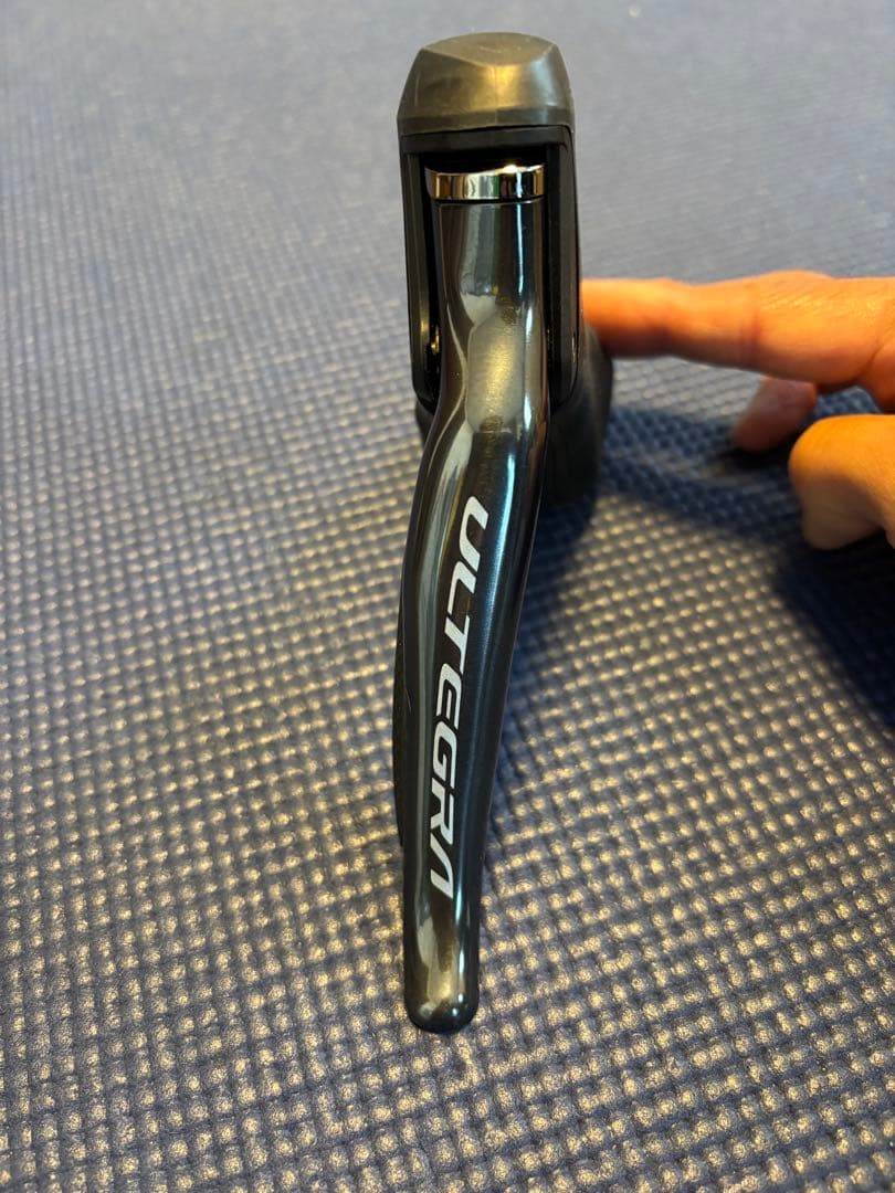 シマノ ULTEGRA Di2 ST-R8070 油圧ブレーキSTIレ