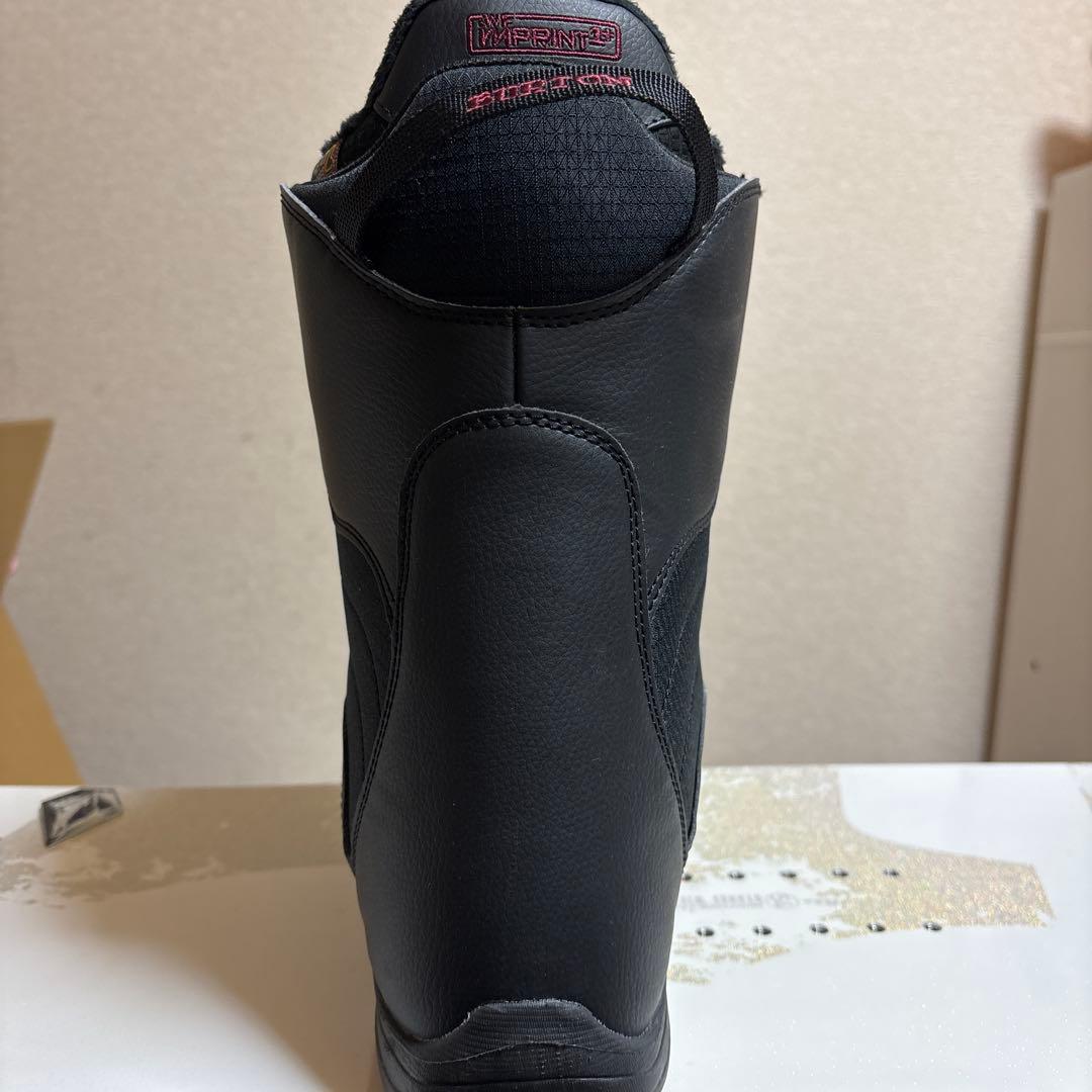 Mint Boa Wide ブラック スノーボードブーツ (女性用)