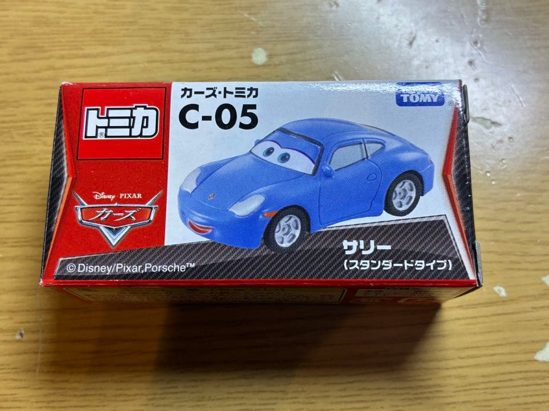 トミカ カーズ C-05 サリー(スタンダードタイプ)