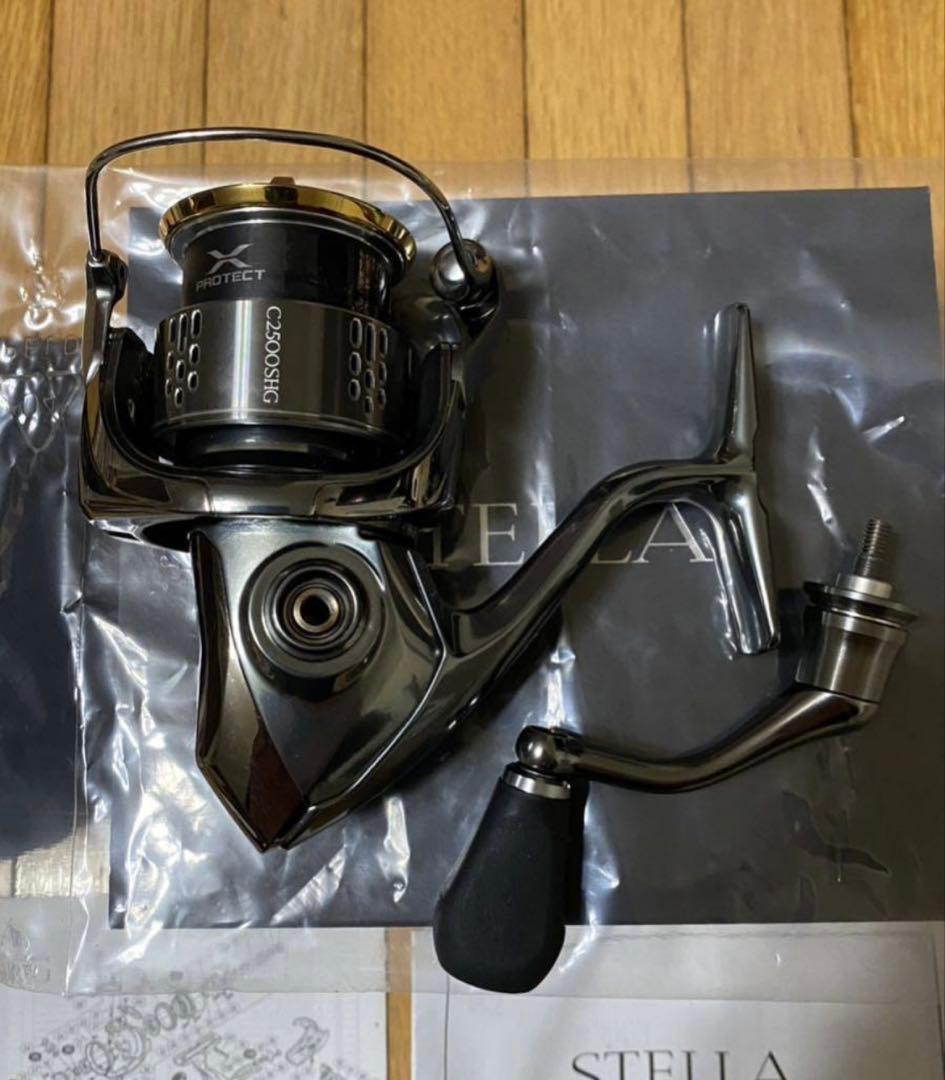 新品未使用品　18ステラ　C2500SHG スピニングリール