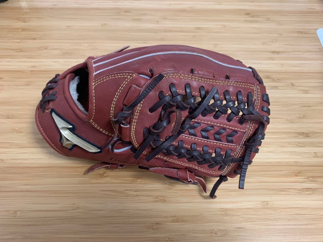 Mizuno Global Elite 硬式グローブ 赤