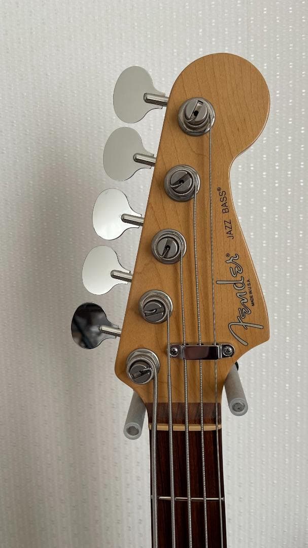11/22(土)まで　Fender USA American JazzBassV