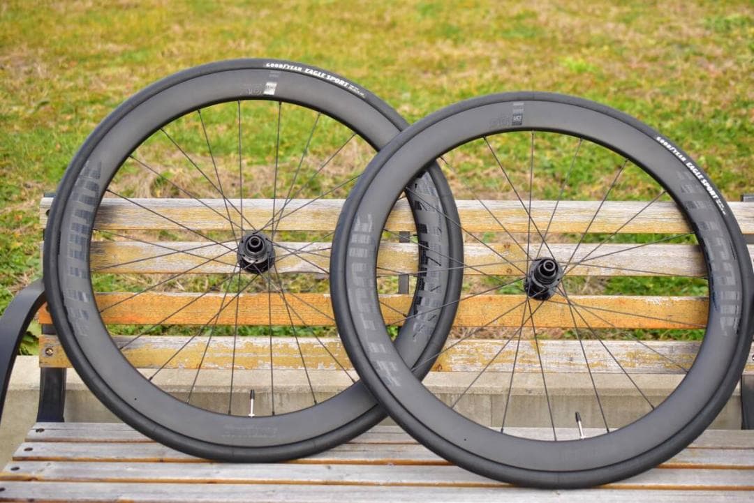 ATTAQUE Carbon 50mm クリンチャー700c・シマノ12速対応
