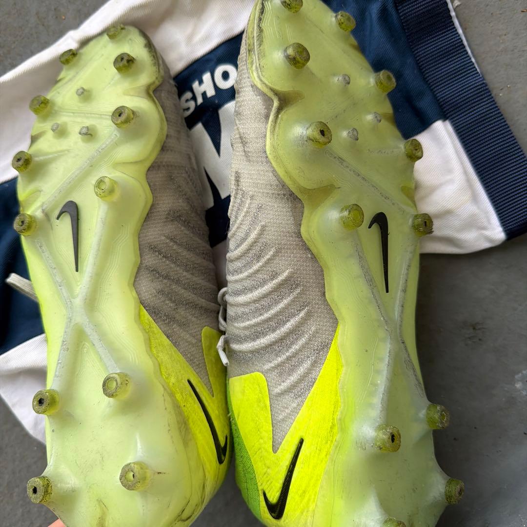 Nike Phantom サッカーシューズ グレー/イエロー