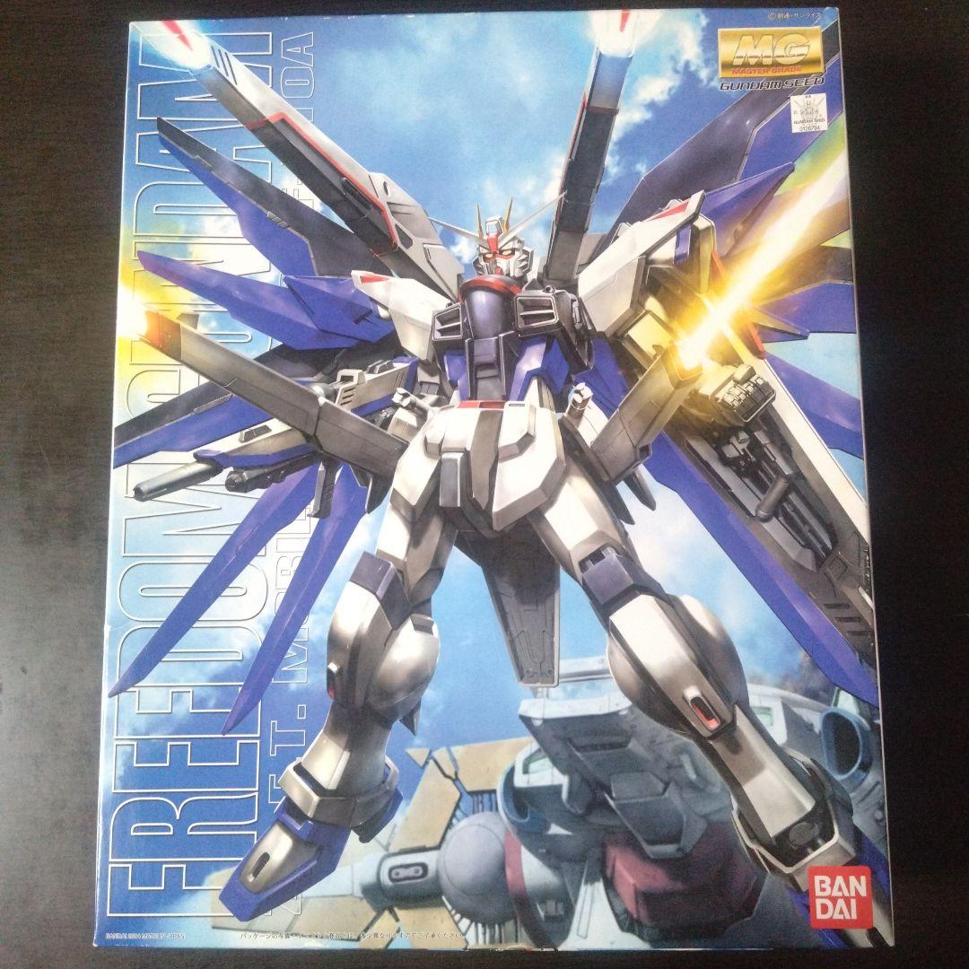 赤バンダイ　ガンプラ　4機セット