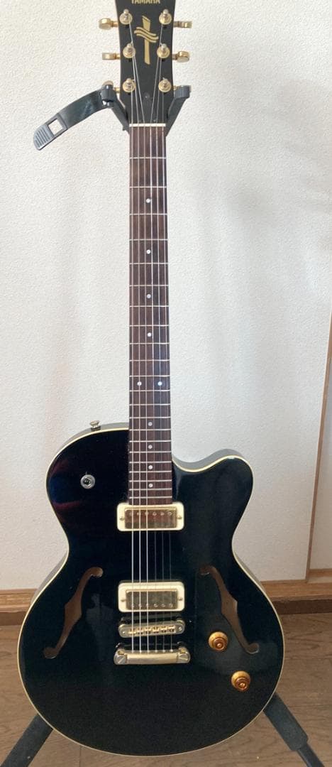 YAMAHA AEX520 セミアコ