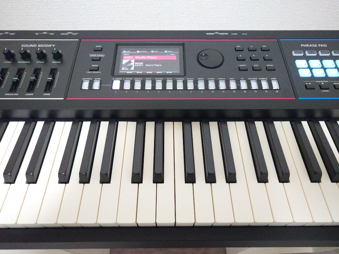 ローランド シンセサイザー JUNO-D8