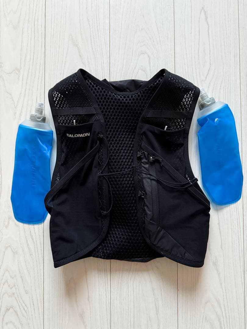 【新品未使用】SALOMON ACTIVE SKIN 8 Mサイズ フラスク付き
