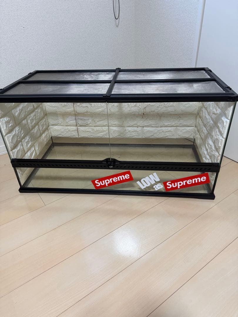 爬虫類ケージ