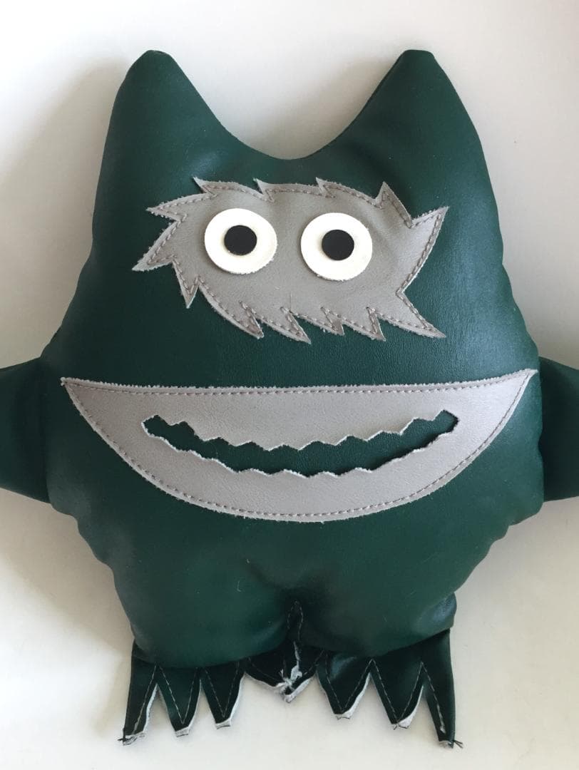 Uni Nauga ナウガ ドール Naugahyde monster