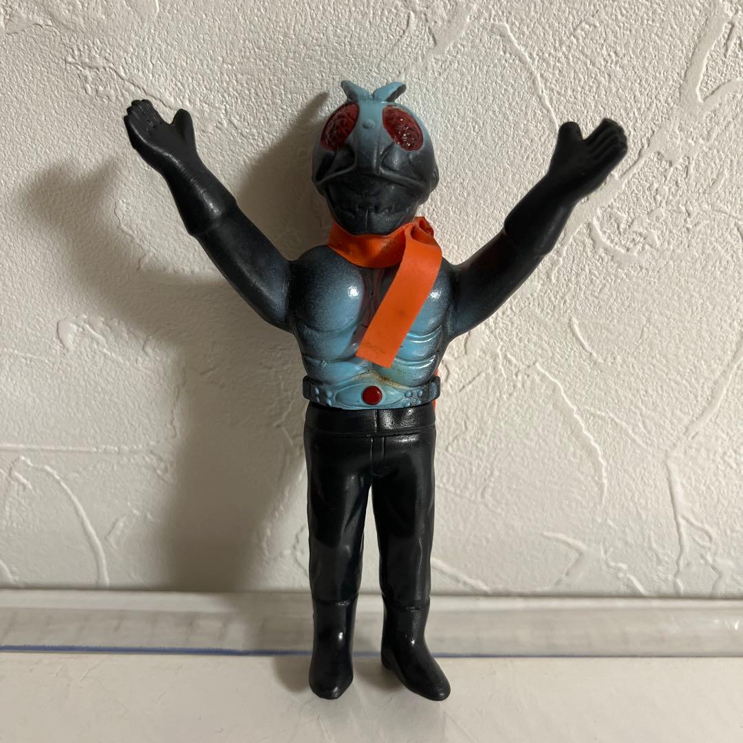 ⚠️当時物・昭和レトロ　仮面ライダー　旧1号　ミニソフビ　マフラー付き
