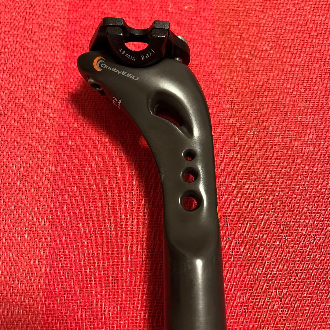 OnebyESU マガタマ カーボンシートポスト 27.2mm 260mm