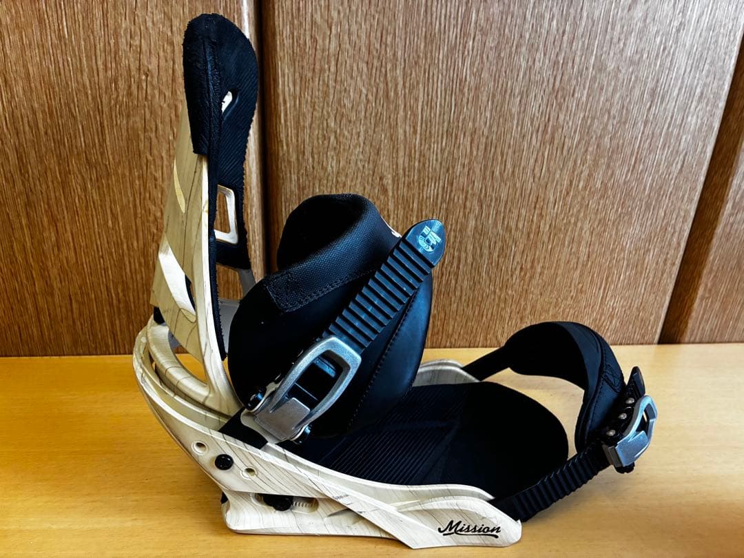 BURTONバインディング 【ミッション（メンズMサイズ）】木目カラー