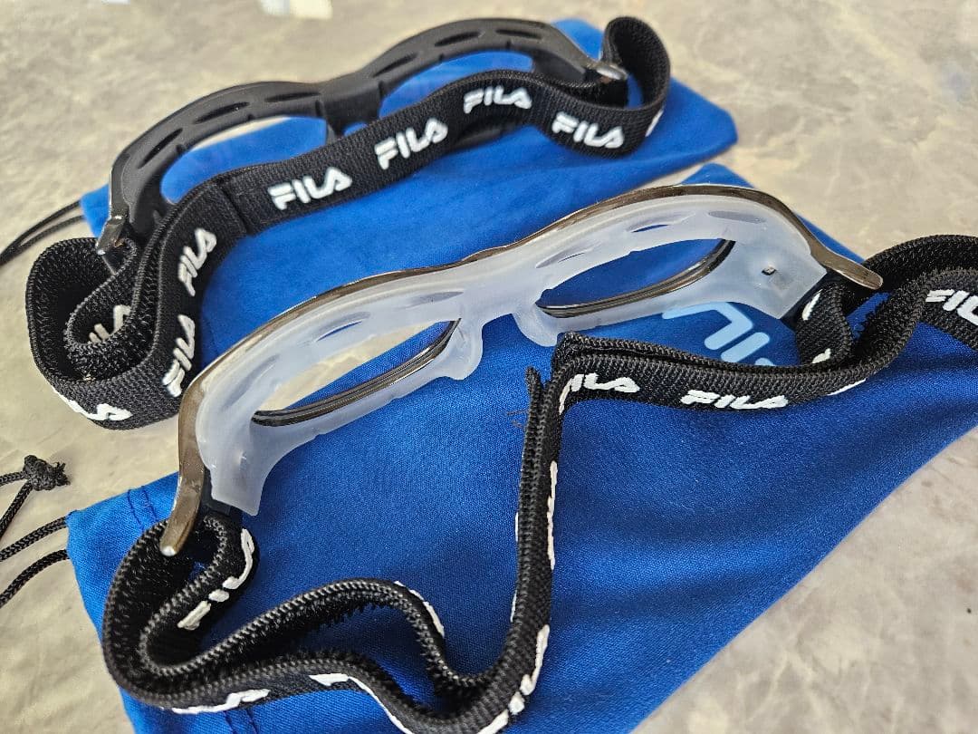 未使用品★FILAスポーツ ゴーグル 2個セット ★収納袋・レンズ新品１セット