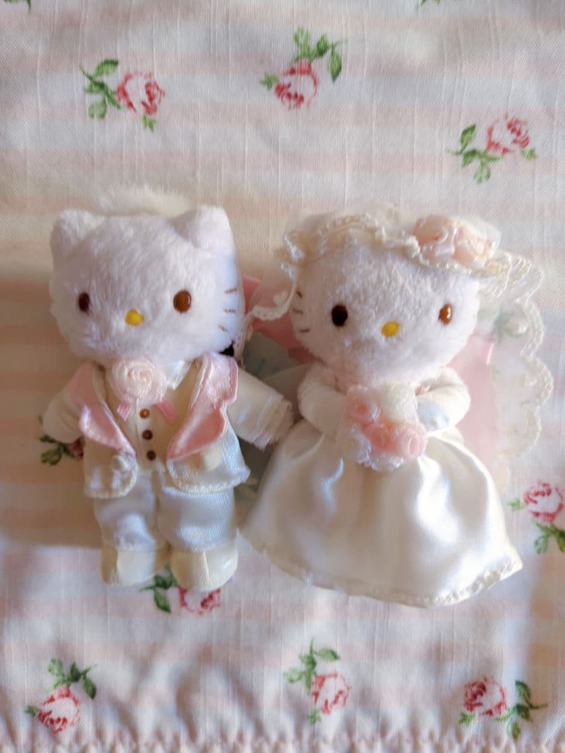 ハローキティ　ウエディング ぬいぐるみ　サンリオ