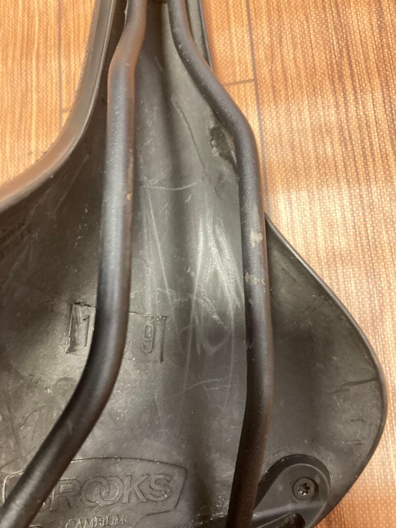 brooks cambium C17 ブラック