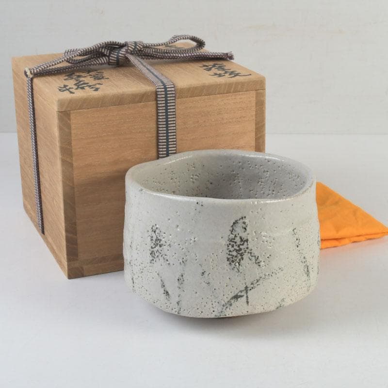 茶道具　人間国宝　荒川豊蔵作　志野茶碗　共箱　M　9744