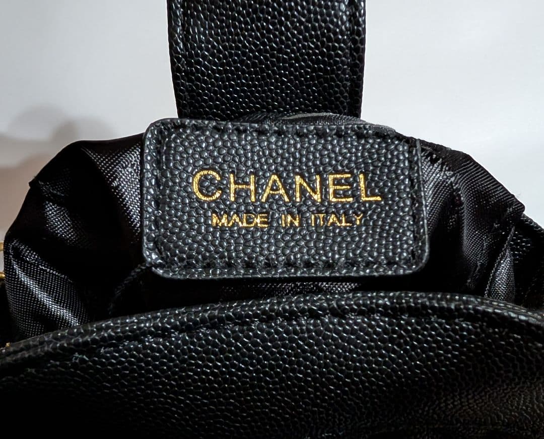 CHANEL ブラックキルティング チェーンショルダーバッグ ノベルティ