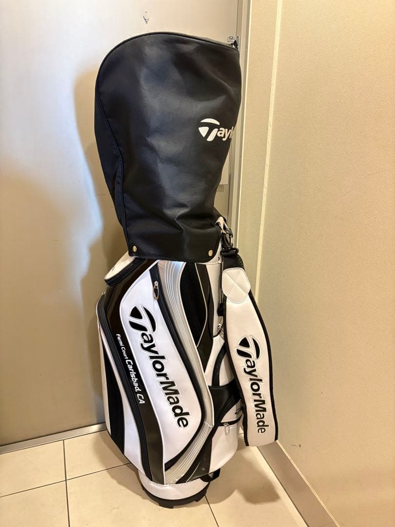 TaylorMade キャディバッグ 黒白