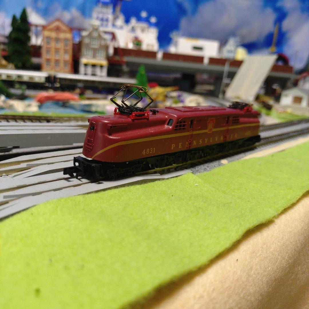 Nゲージ ペンシルバニア鉄道GG1型電気機関車 ARNOLD/RIVAROSSI