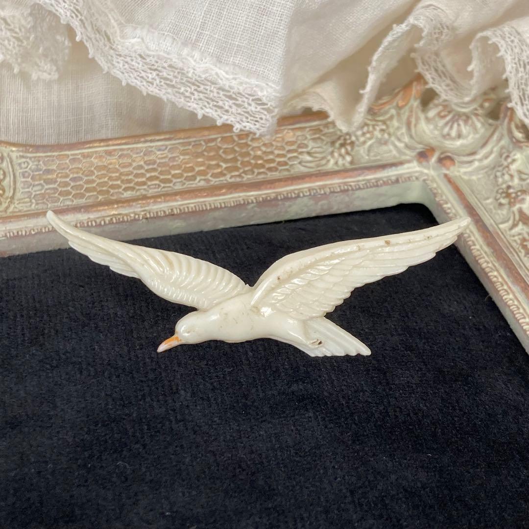 ブローチ　鳥モチーフ　ドイツ　ヴィンテージ