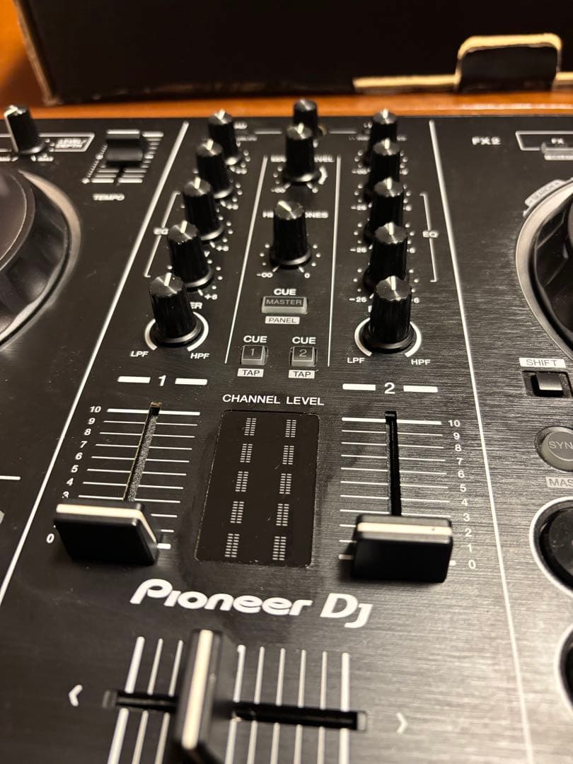 Pioneer DJ DDJ-RB コントローラー
