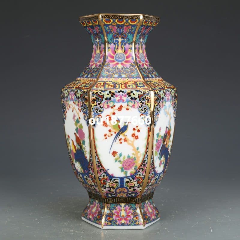 景徳鎮 陶磁器 乾隆琺瑯彩六方瓶 装飾品 現代工芸品 美術品 置物