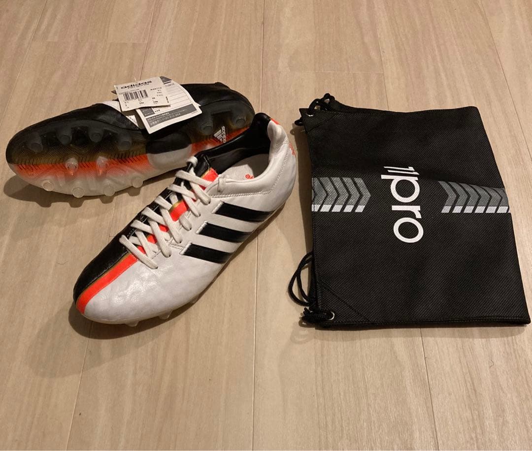 【新品未使用】adidas Pat11pro HG アディダスサッカー白