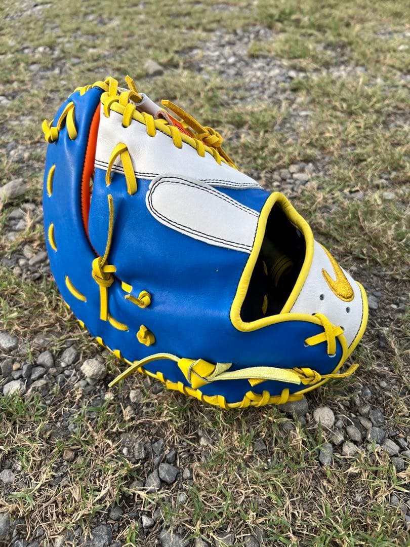 グローブ babom