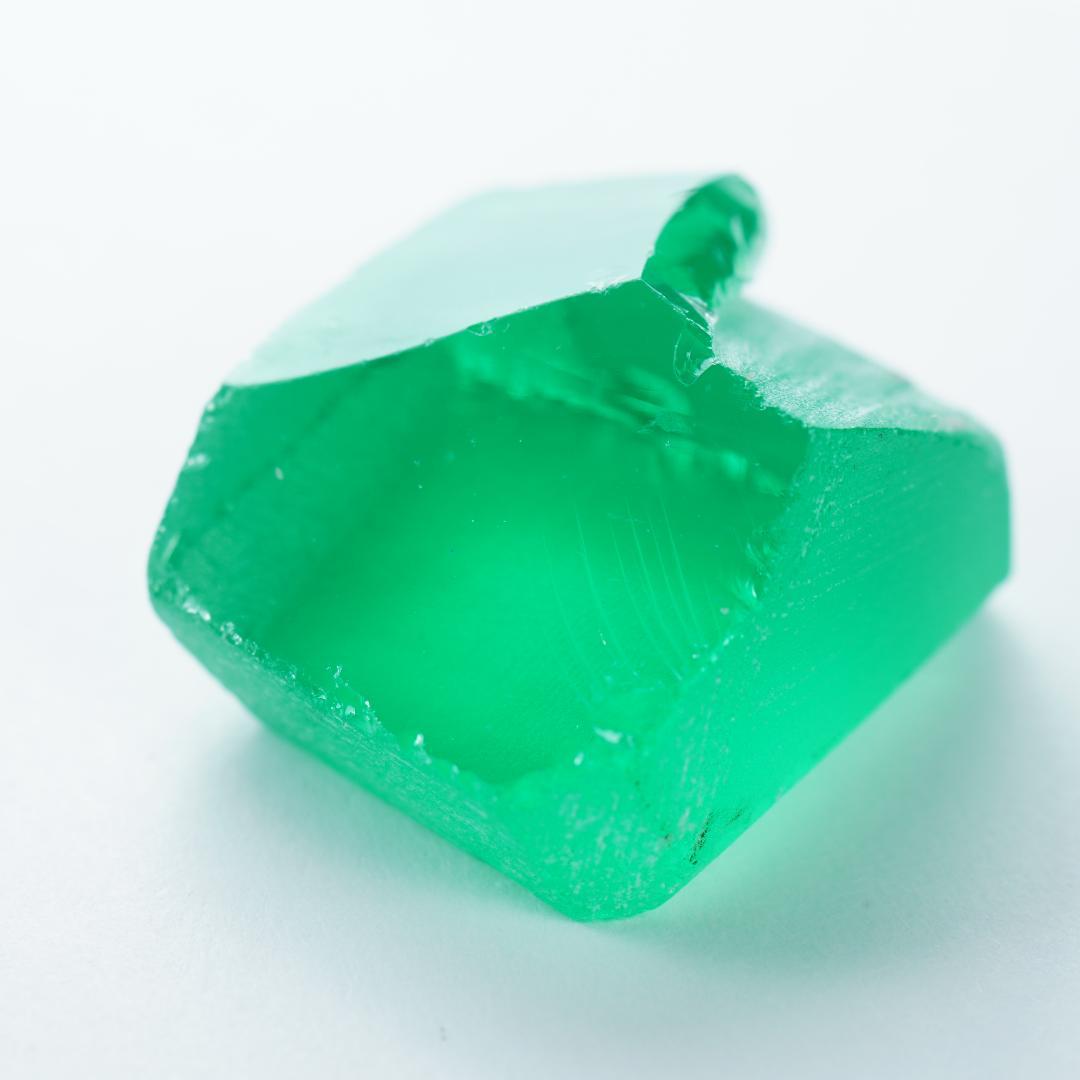 43.06ct　イットリウムアルミニウムガーネット YAG ヤグ 原石
