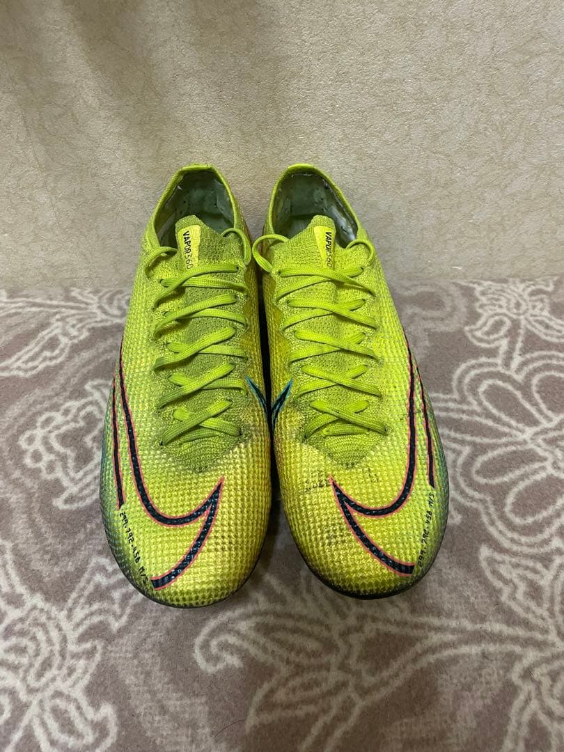 Nike マーキュリアル　ヴェイパー13エリート　ag
