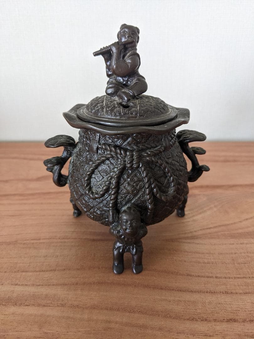 高岡銅器　三足香炉