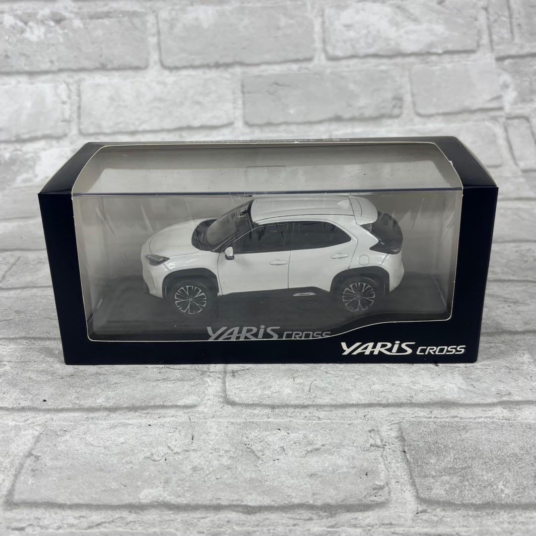 トヨタ ヤリスクロス 1/30スケール ダイキャスト製ミニカー