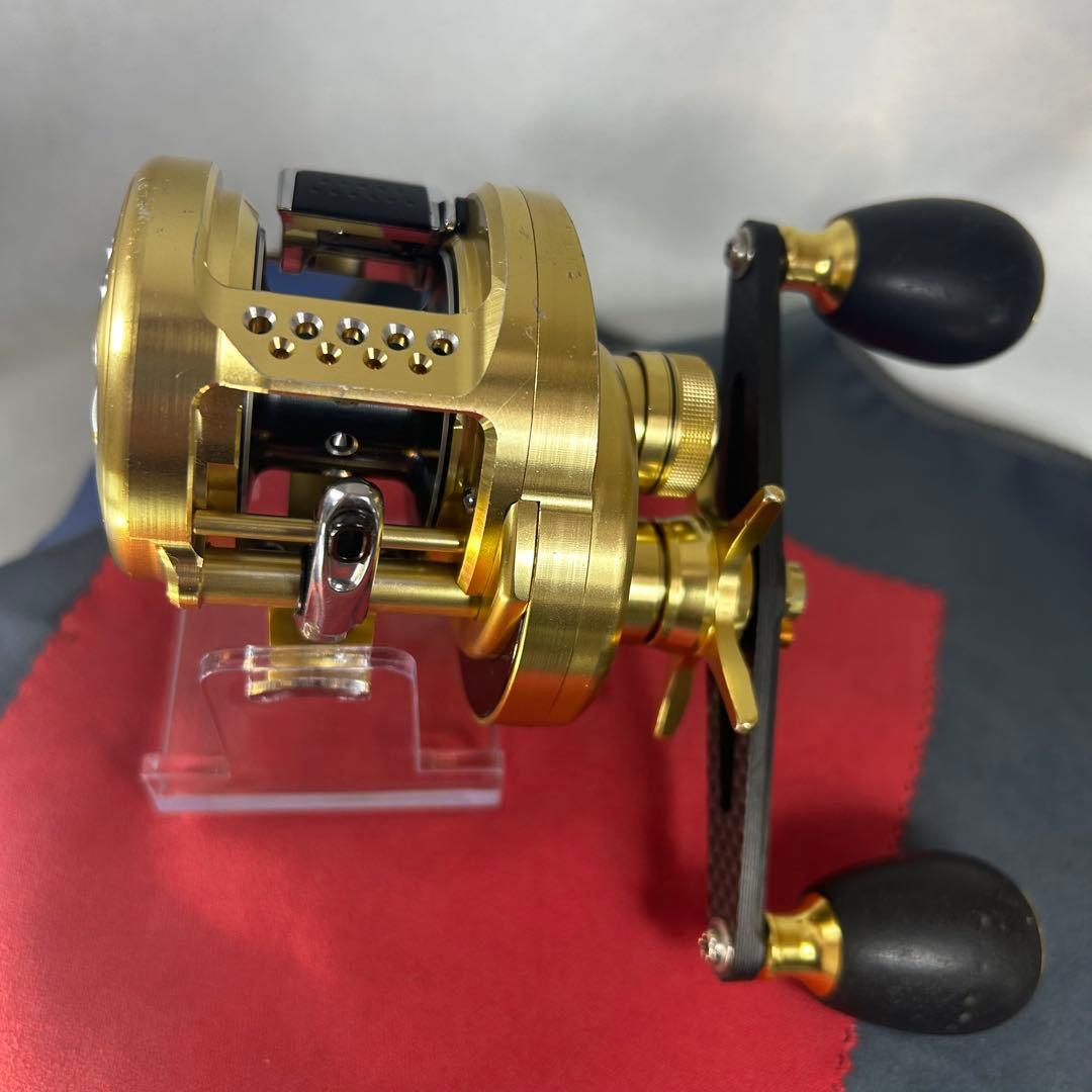 シマノ　15カルカッタコンクエスト201HG ZPIイナーシャロング102mm