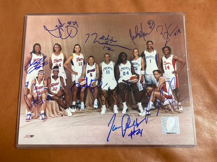WNBA East All Stars サイン入り写真