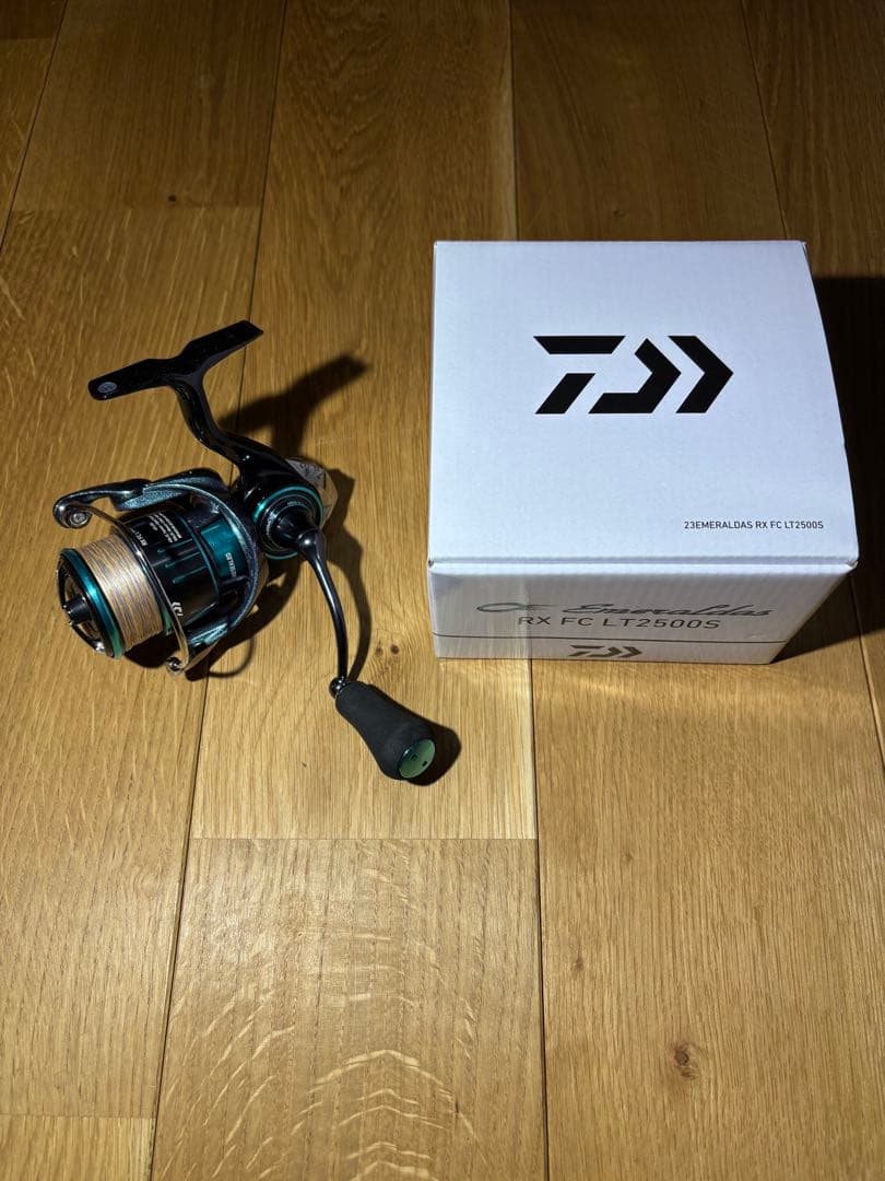 エメラルダス RX FC LT2500S スピニングリール