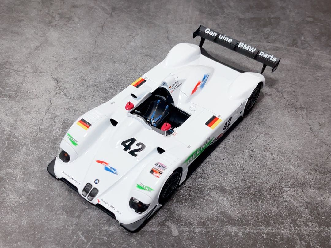 京商 1/18  V12 LMR 1999 SEBRING Winner