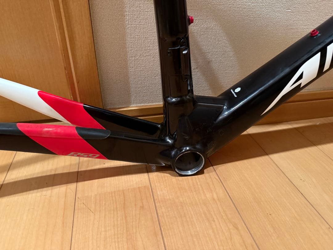 お年玉最終値下げ　BRIDGESTONE ANCHOR RS9 カーボンフレーム