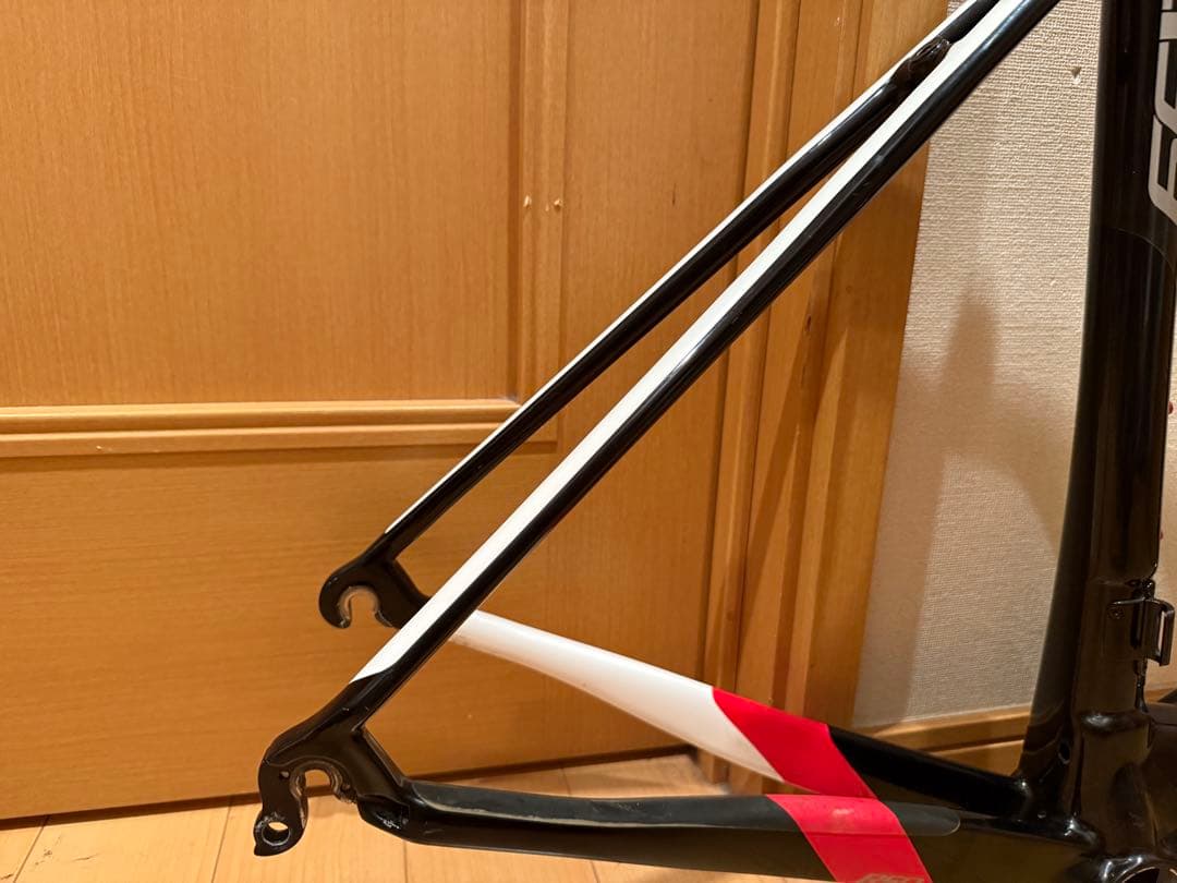 お年玉最終値下げ　BRIDGESTONE ANCHOR RS9 カーボンフレーム