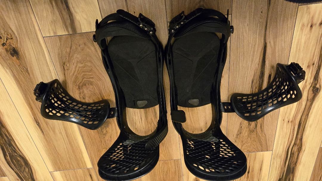 BURTON ESCAPADE ブラックビンディング