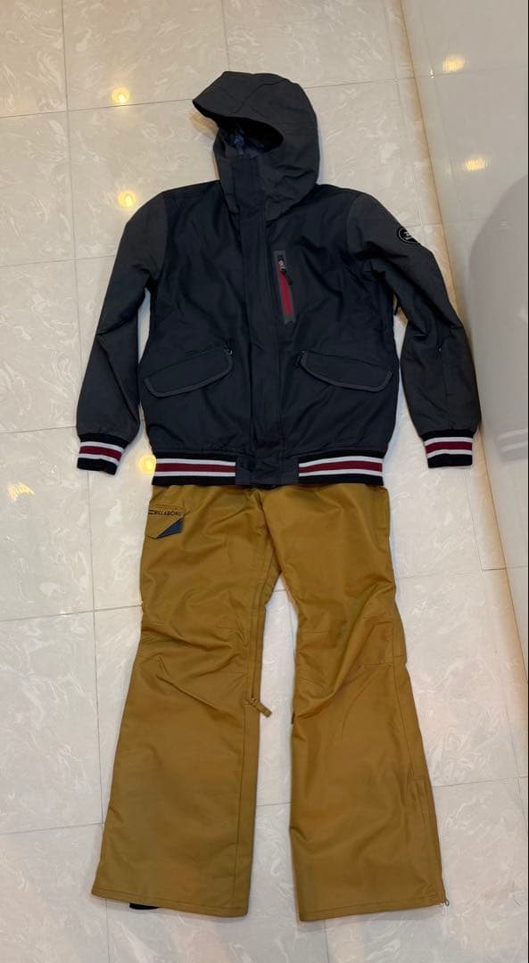 BILLABONG ビラボン　上下セット　スノーボードウェアM パンツLサイズ