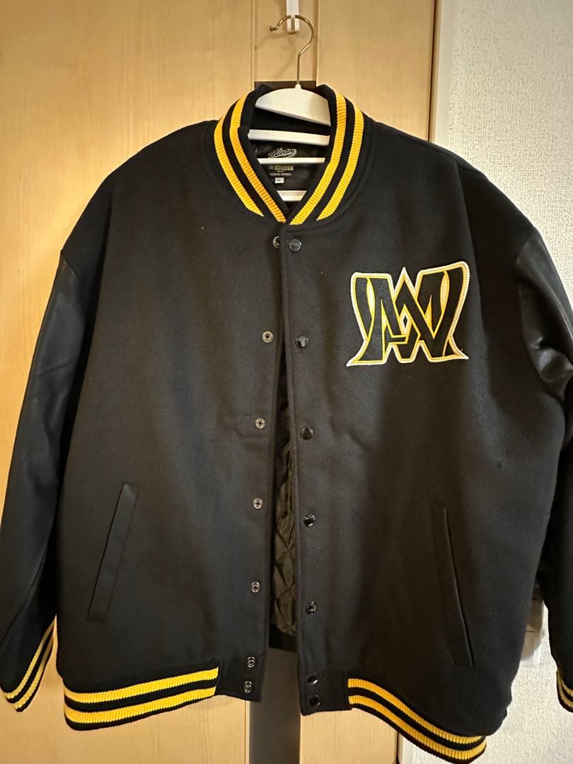 MAN WITH A MISSION スタジャン　ＸＬ