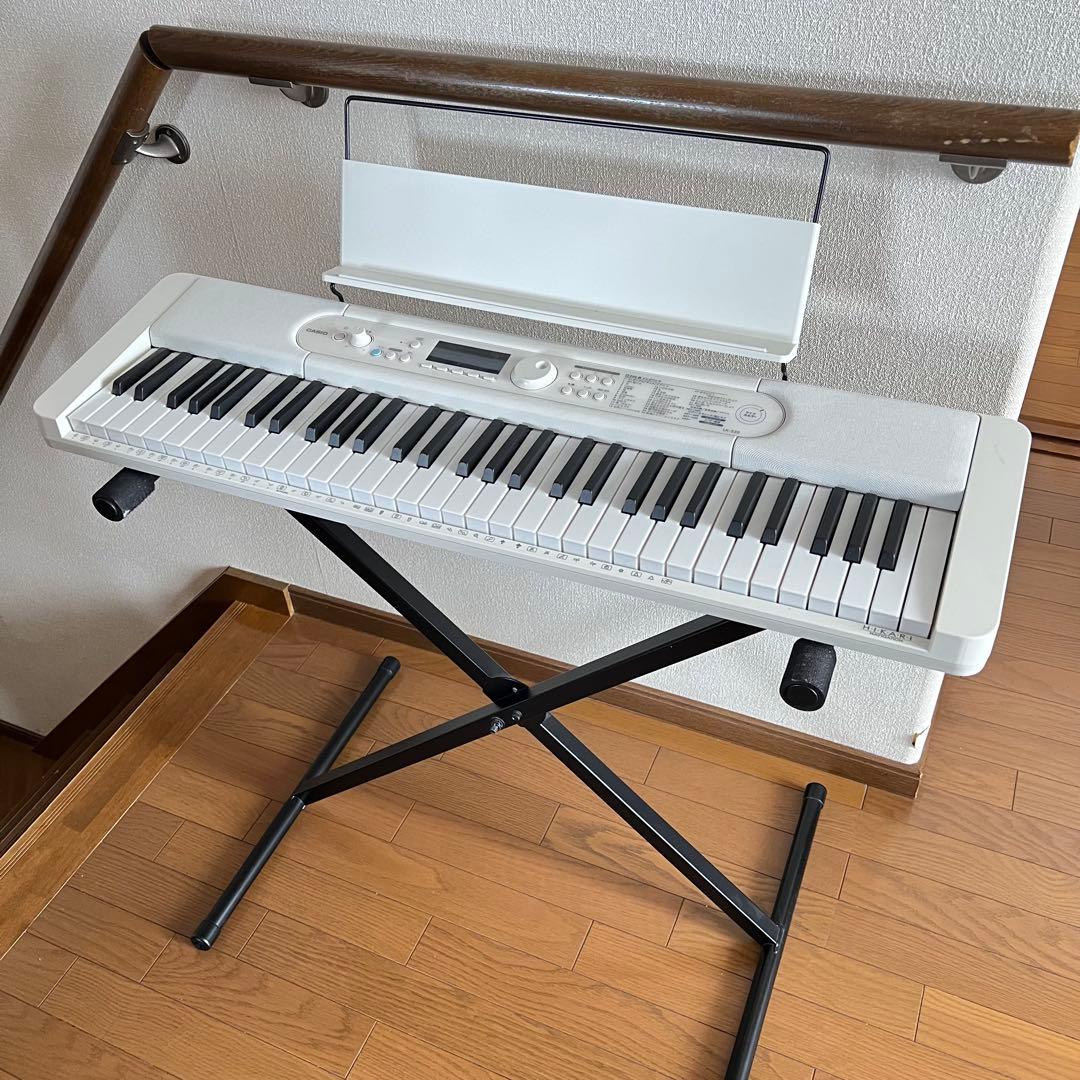 【送料無料】カシオ(CASIO)光ナビゲーション電子キーボード LK-520