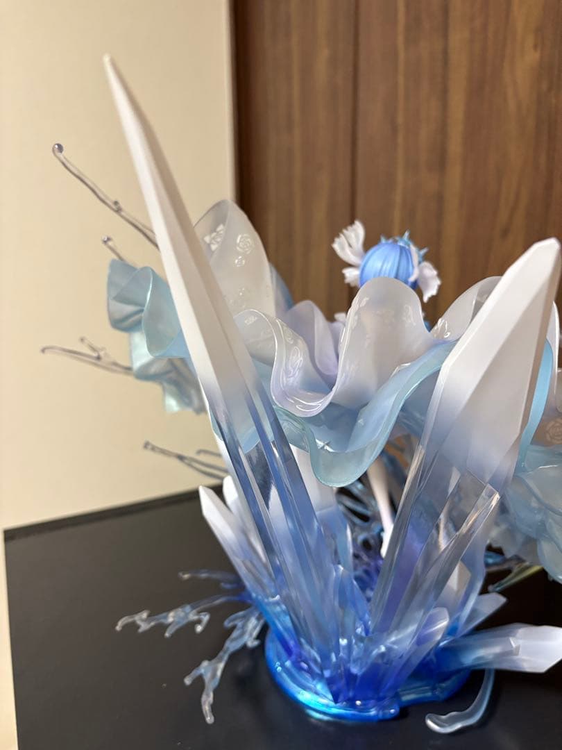渋谷スクランブルフィギュア レム Crystal Dress Ver．
