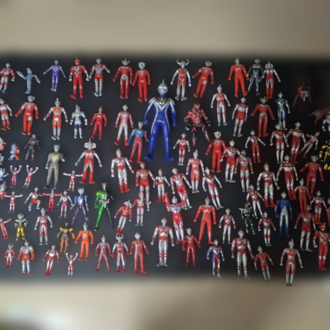 ウルトラマンソフビ人形