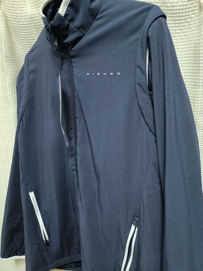 新品未使用 ミズノ ブレスサーモ中綿ブルゾン Mサイズ