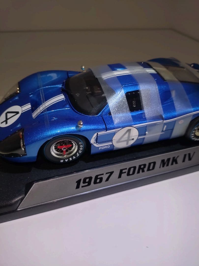 1/18 フォードMK4 Shelby Collectibles