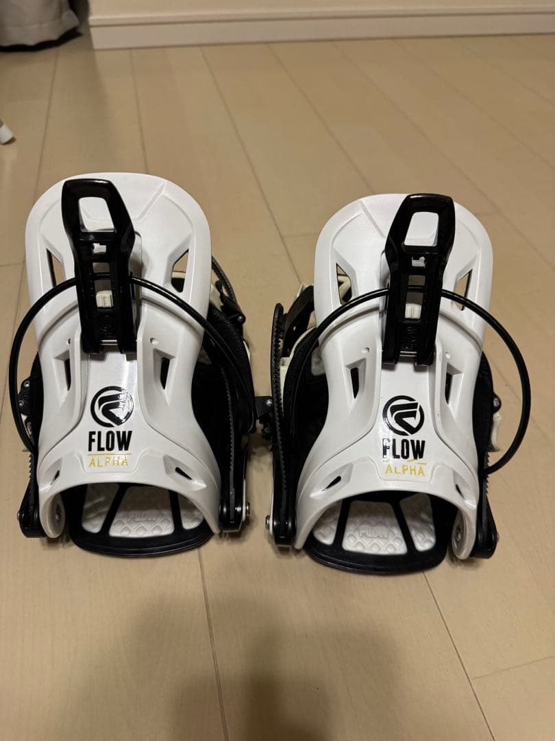 FLOW ALPHA スノーボードビンディング ホワイト